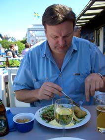 Lunch i hamnen, r&ouml;dsp&auml;tta